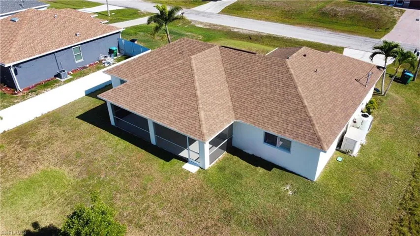 Aerial view of property and surrounding area
