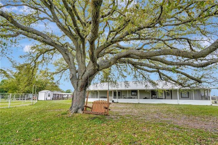 8200  Dosonte  LN, North Fort Myers, FL 33917