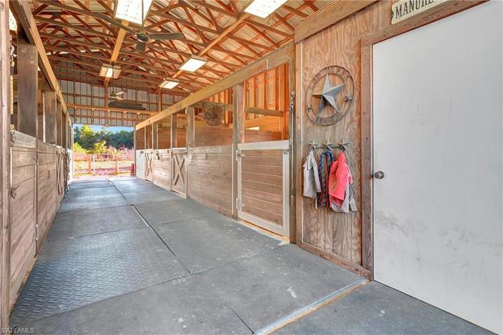 8200  Dosonte  LN, North Fort Myers, FL 33917