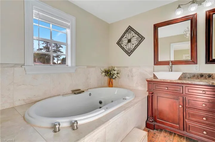 8200  Dosonte  LN, North Fort Myers, FL 33917
