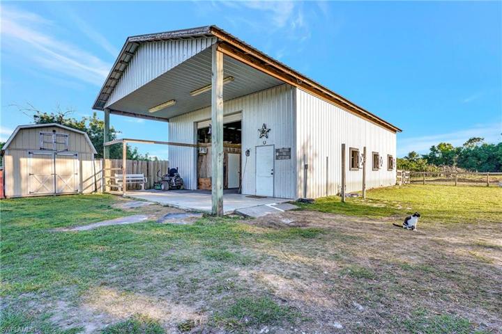 8200  Dosonte  LN, North Fort Myers, FL 33917