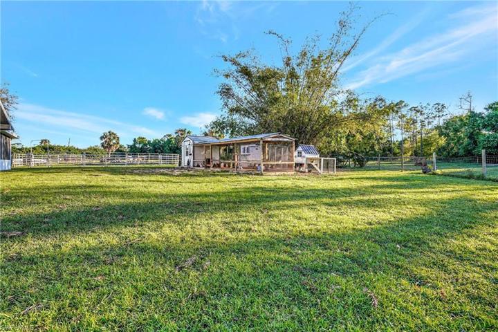 8200  Dosonte  LN, North Fort Myers, FL 33917