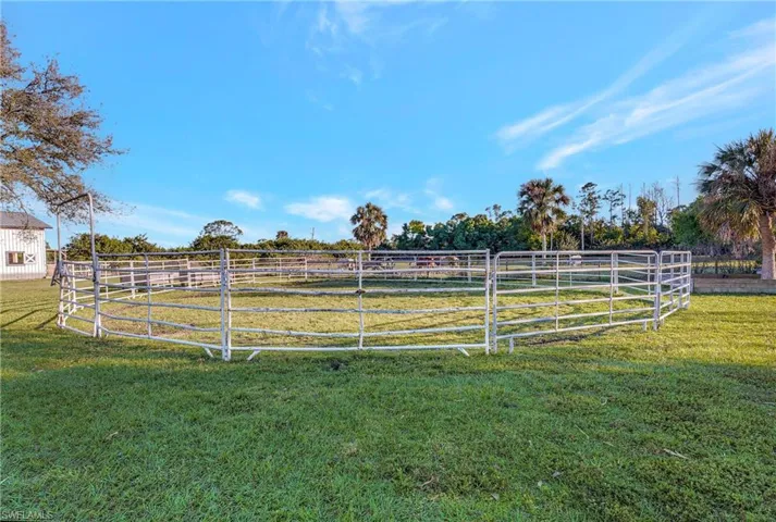 8200  Dosonte  LN, North Fort Myers, FL 33917