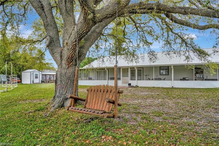 8200  Dosonte  LN, North Fort Myers, FL 33917