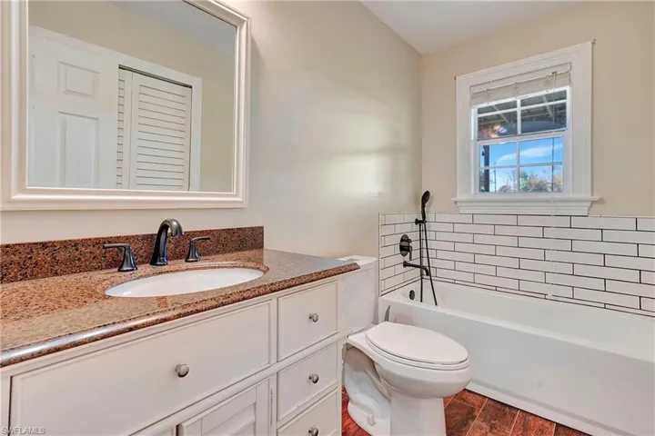 8200  Dosonte  LN, North Fort Myers, FL 33917
