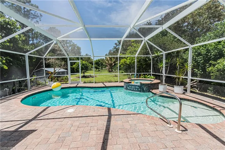 6685 Everglades Blvd N, Naples, Florida 34120