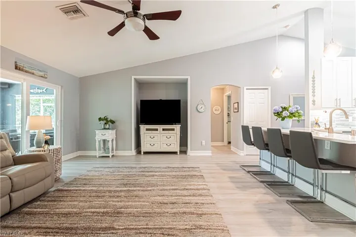 6685 Everglades Blvd N, Naples, Florida 34120