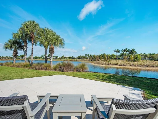 6482  WARWICK  AVE, Naples, FL 34113