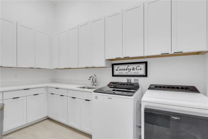 8777 Santo Domingo Dr, Naples, Florida 34112