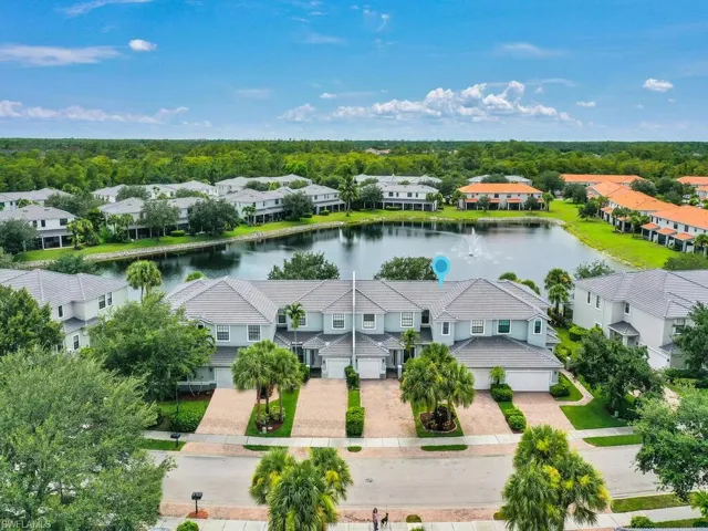 Lakefront Townhome