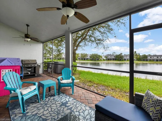Long Screened Lanai