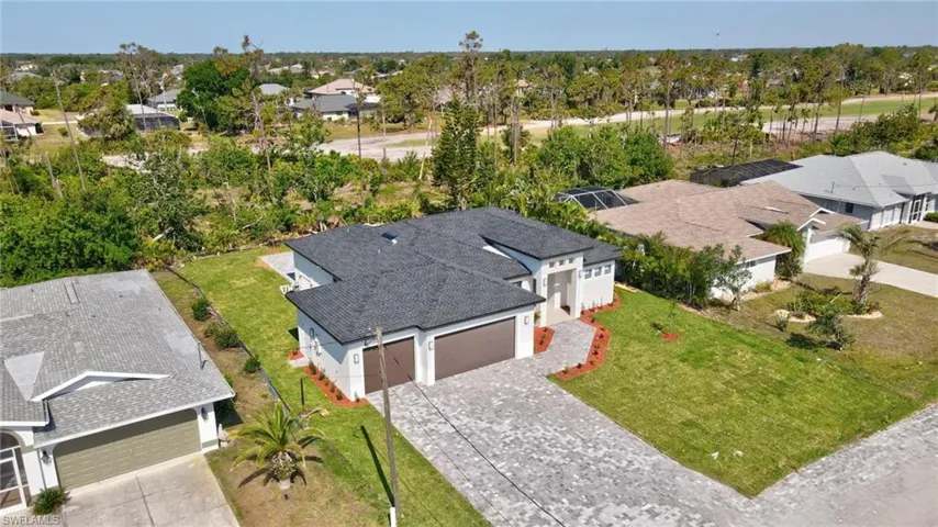 212  Fairway  RD, Rotonda West, FL 33947