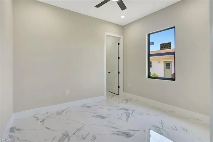 212  Fairway  RD, Rotonda West, FL 33947
