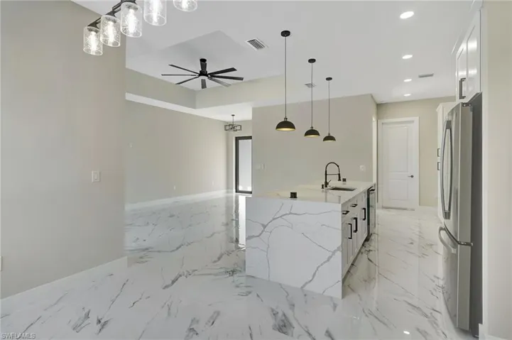 212  Fairway  RD, Rotonda West, FL 33947