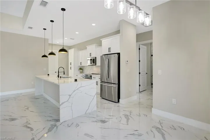 212  Fairway  RD, Rotonda West, FL 33947