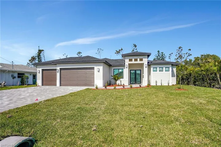 212  Fairway  RD, Rotonda West, FL 33947