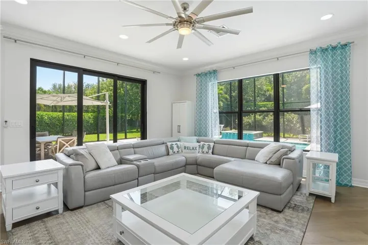 4021 Thistle Creek Ct, Naples, Florida 34119