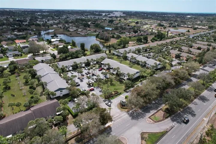 4100  Looking Glass  LN, Naples, FL 34112