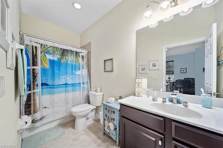 Guest Bedroom with Ensuite bathroom and huge closet.