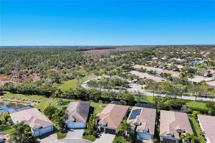 Lovely location in the neighborhood!