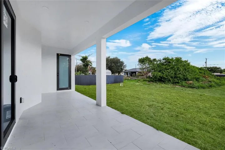 1139 Ebert St E, Lehigh Acres, Florida 33974