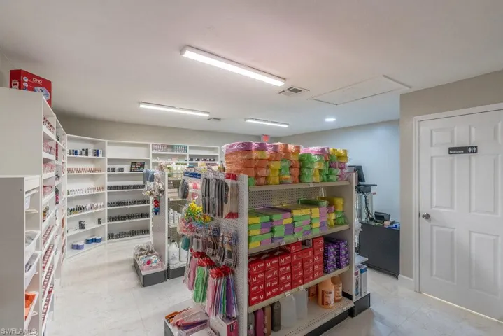 2700  Evans  AVE, Fort Myers, FL 33901
