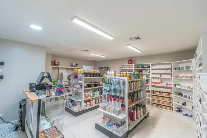 2700  Evans  AVE, Fort Myers, FL 33901