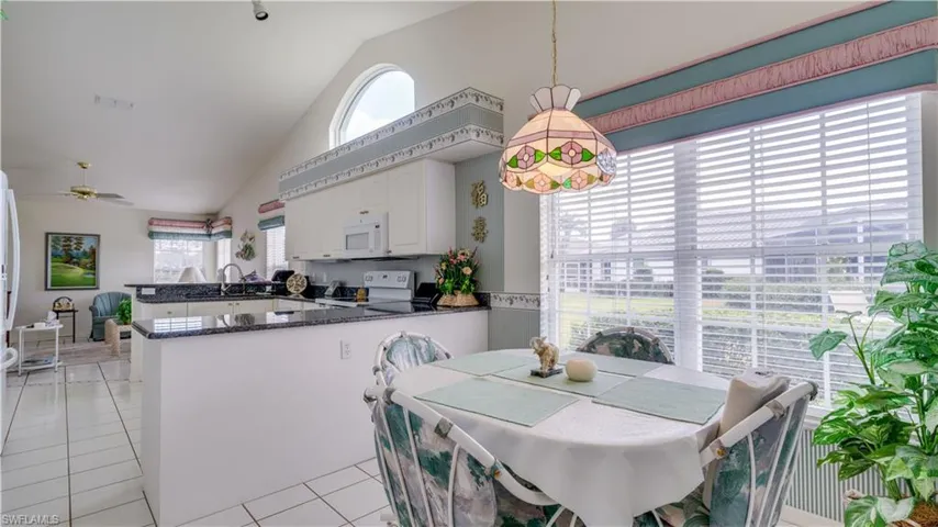 Kitchen with eating area