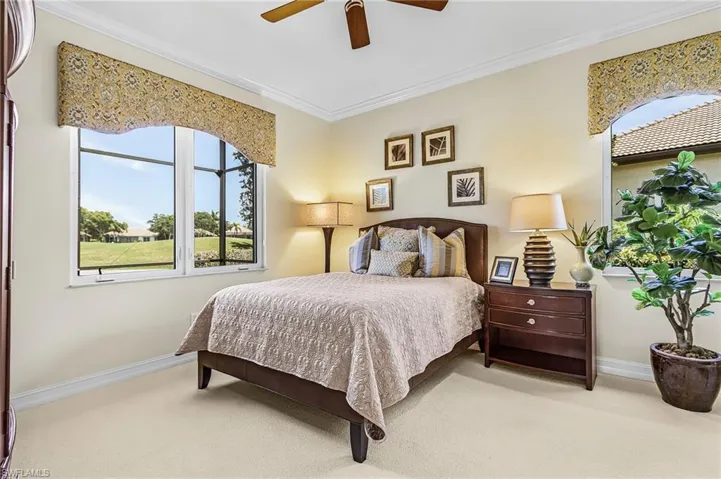 9006 Shenendoah Cir, Naples, Florida 34113