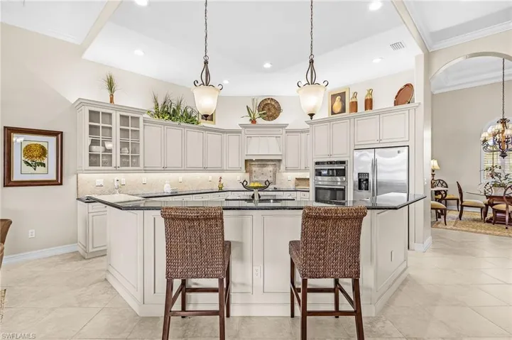 9006 Shenendoah Cir, Naples, Florida 34113