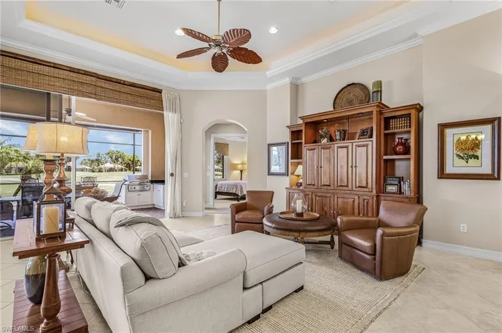 9006 Shenendoah Cir, Naples, Florida 34113