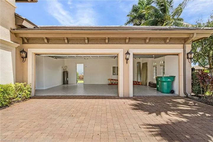 9006 Shenendoah Cir, Naples, Florida 34113