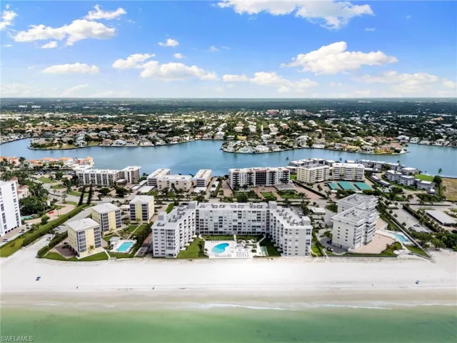 3443  Gulf Shore N BLVD, Naples, FL 34103