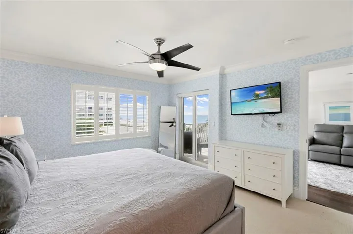 3443  Gulf Shore N BLVD, Naples, FL 34103