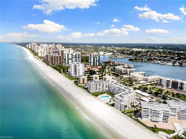3443  Gulf Shore N BLVD, Naples, FL 34103