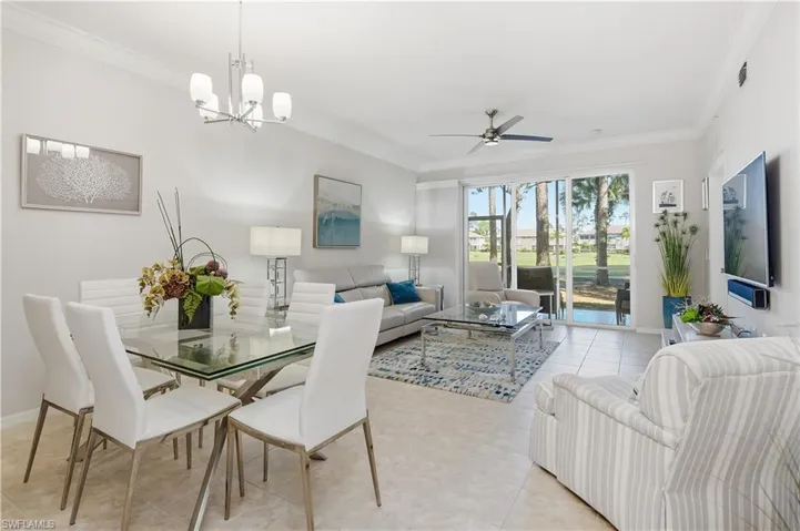 3981  Bishopwood E CT, Naples, FL 34114