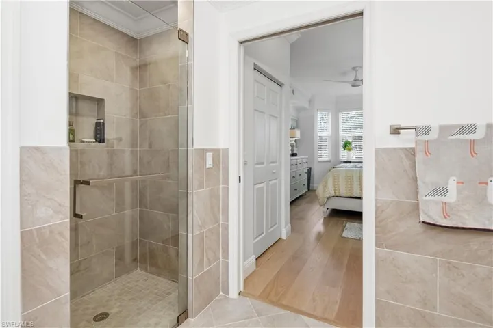 3981  Bishopwood E CT, Naples, FL 34114