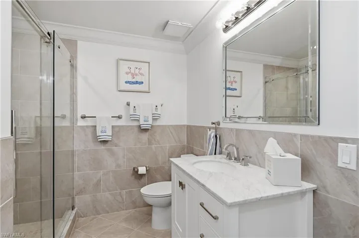 3981  Bishopwood E CT, Naples, FL 34114