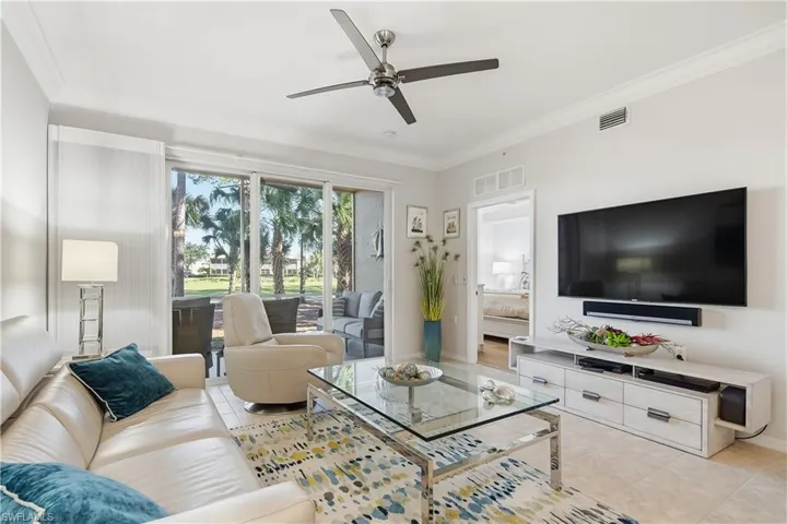 3981  Bishopwood E CT, Naples, FL 34114