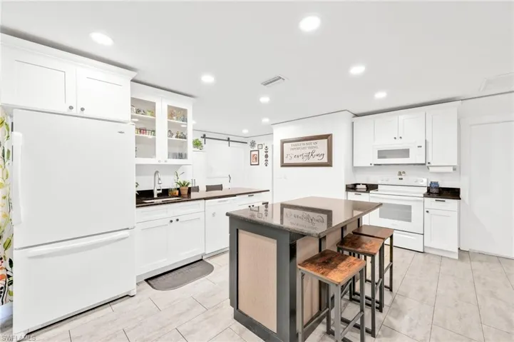 1346  Torreya  CIR, North Fort Myers, FL 33917