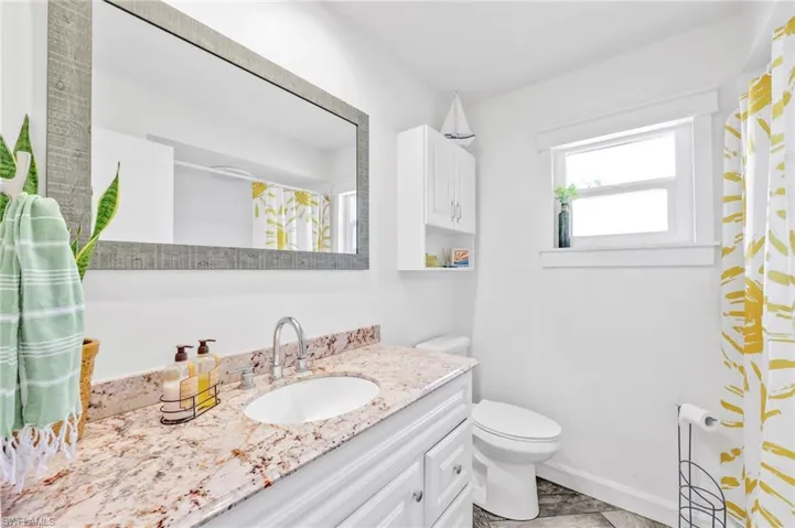 1346  Torreya  CIR, North Fort Myers, FL 33917