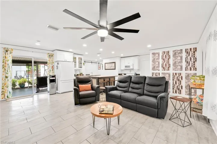 1346  Torreya  CIR, North Fort Myers, FL 33917