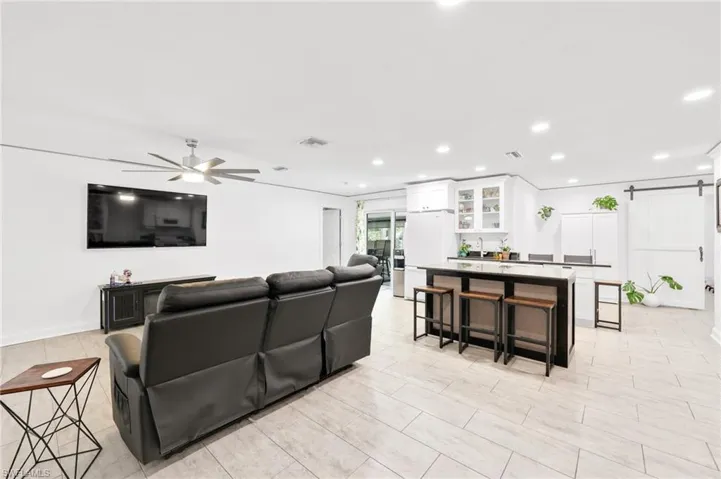 1346  Torreya  CIR, North Fort Myers, FL 33917