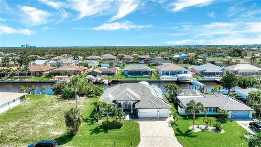 2227 SE 19th  PL, Cape Coral, FL 33990