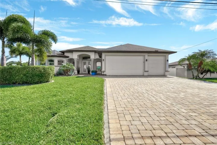2227 SE 19th  PL, Cape Coral, FL 33990