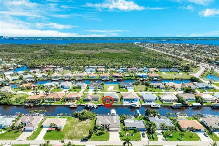 2227 SE 19th  PL, Cape Coral, FL 33990