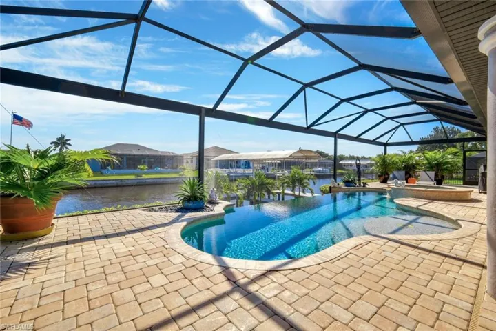 2227 SE 19th  PL, Cape Coral, FL 33990