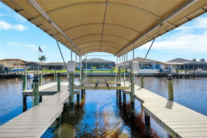 2227 SE 19th  PL, Cape Coral, FL 33990