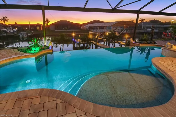 2227 SE 19th  PL, Cape Coral, FL 33990