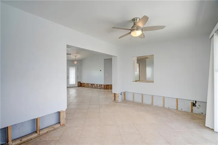 Master bedroom with ceiling fan